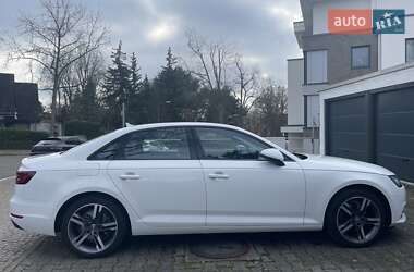 Седан Audi A4 2017 в 