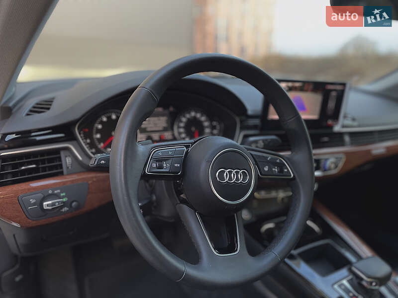 Седан Audi A4 2020 в Києві
