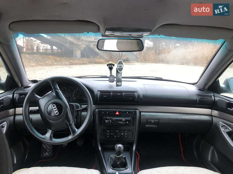 Универсал Audi A4 2000 в Дрогобыче