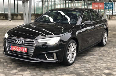 Седан Audi A4 2018 в Львові