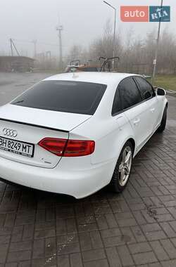 Седан Audi A4 2009 в Нововолынске