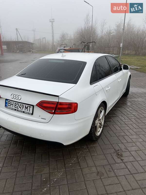Седан Audi A4 2009 в Нововолинську