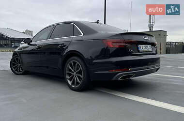 Седан Audi A4 2018 в Киеве