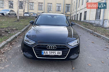 Универсал Audi A4 2019 в 