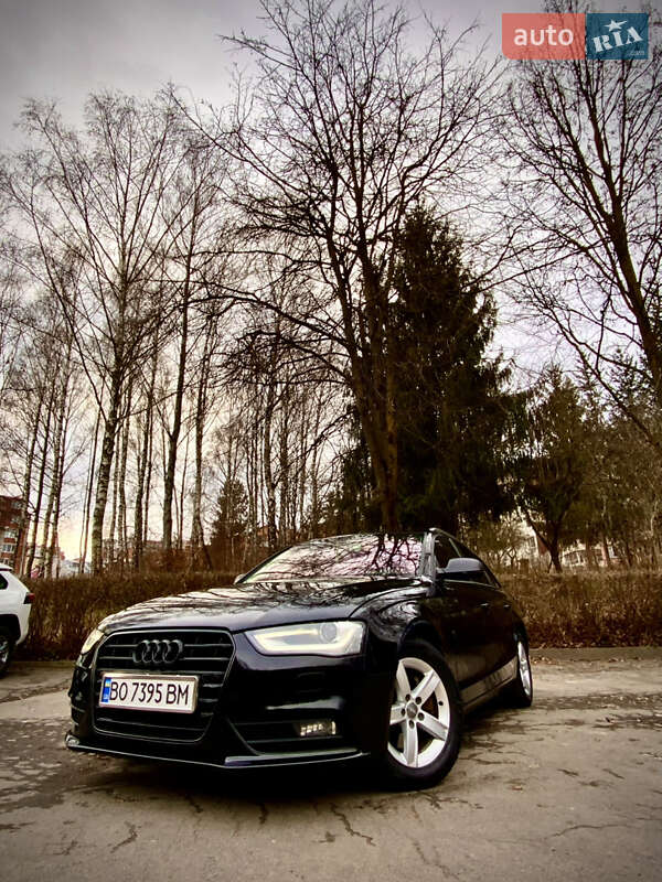 Универсал Audi A4 2012 в 