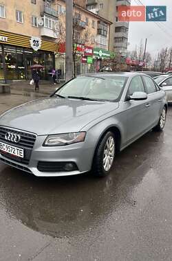 Седан Audi A4 2010 в Луцке
