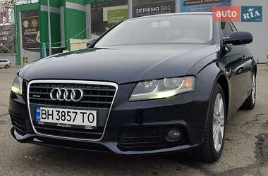 Седан Audi A4 2010 в Миколаєві