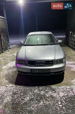 Седан Audi A4 1997 в Калуше