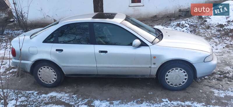 Седан Audi A4 1996 в Новом Ярычеве фото 2 Седан Audi A4 1996 в Новом Ярычеве