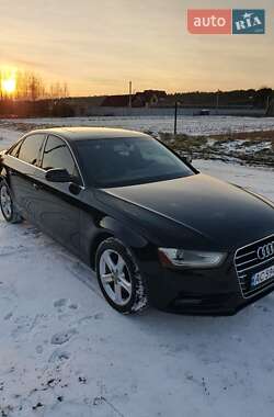 Седан Audi A4 2013 в Луцке