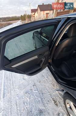 Седан Audi A4 2013 в Луцьку