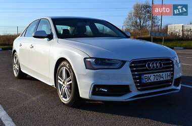 Седан Audi A4 2014 в 