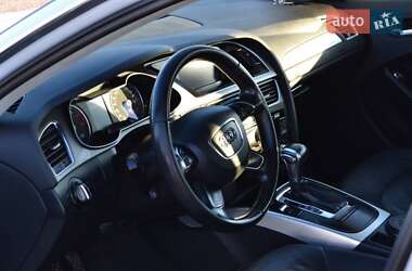 Седан Audi A4 2014 в 