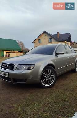 Універсал Audi A4 2004 в Новояворівську