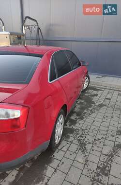 Седан Audi A4 2001 в Ужгороді