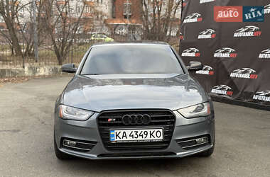 Седан Audi A4 2013 в Києві