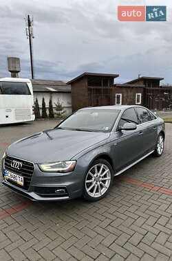 Седан Audi A4 2014 в Золочеві