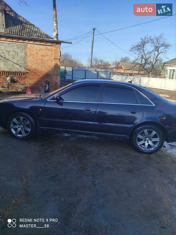 Седан Audi A4 1998 в Малой Виске