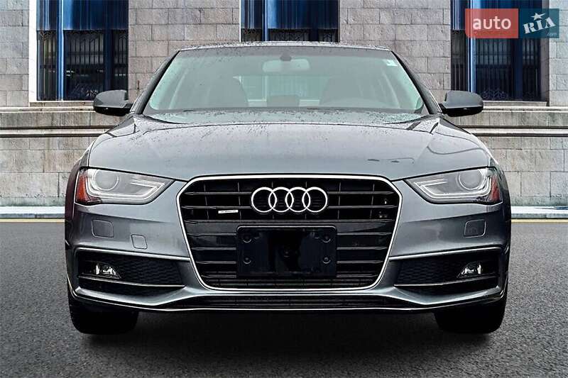 Седан Audi A4 2015 в Львове