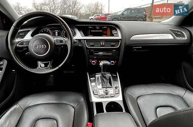 Седан Audi A4 2015 в 