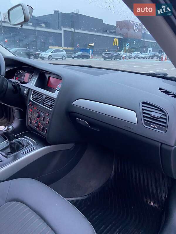 Седан Audi A4 2008 в Києві фото 24 Седан Audi A4 2008 в Києві