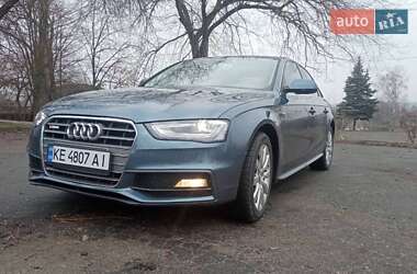 Седан Audi A4 2015 в Днепре