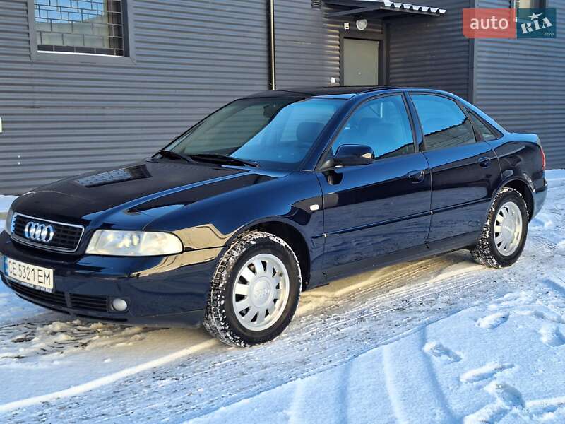 Седан Audi A4 2000 в Чернівцях