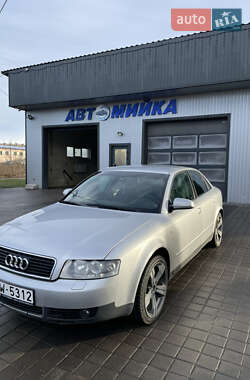 Седан Audi A4 2005 в Клесовому