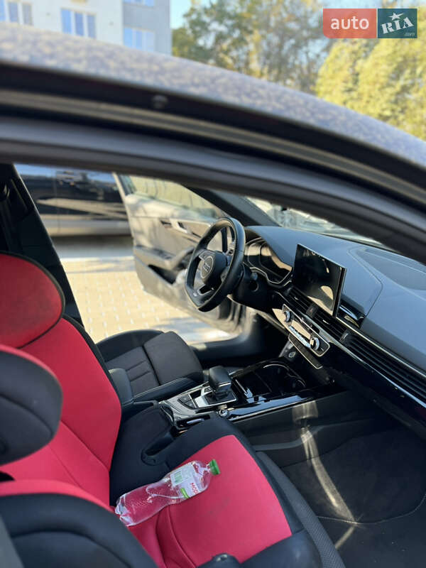 Седан Audi A4 2021 в Кропивницком