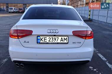 Седан Audi A4 2015 в 
