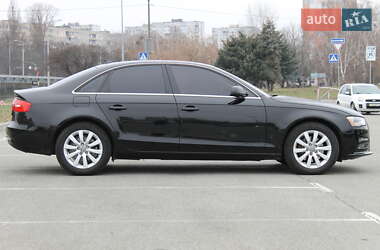 Седан Audi A4 2013 в Киеве