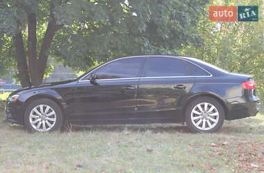 Седан Audi A4 2013 в 
