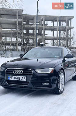 Седан Audi A4 2013 в Львові