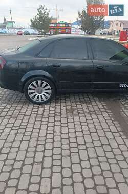 Седан Audi A4 2004 в 