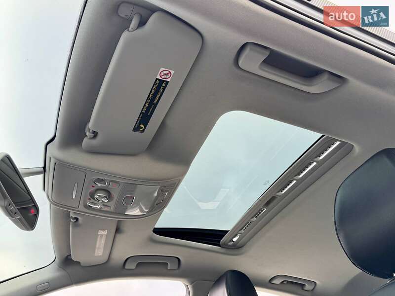 Седан Audi A4 2014 в Киеве