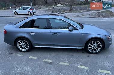 Седан Audi A4 2015 в Киеве