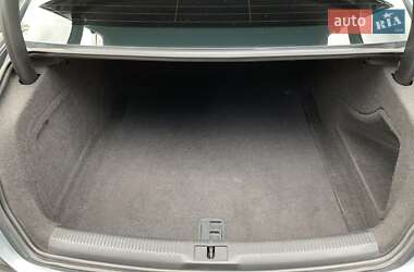Седан Audi A4 2012 в Кривому Розі