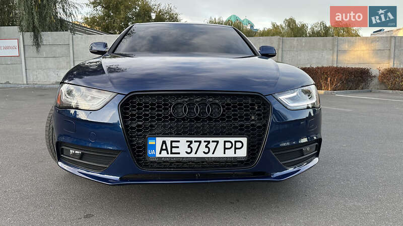 Седан Audi A4 2013 в Днепре