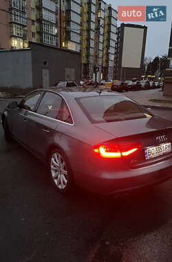 Седан Audi A4 2012 в Чернігові