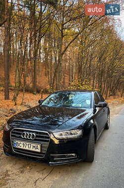 Седан Audi A4 2012 в Львові