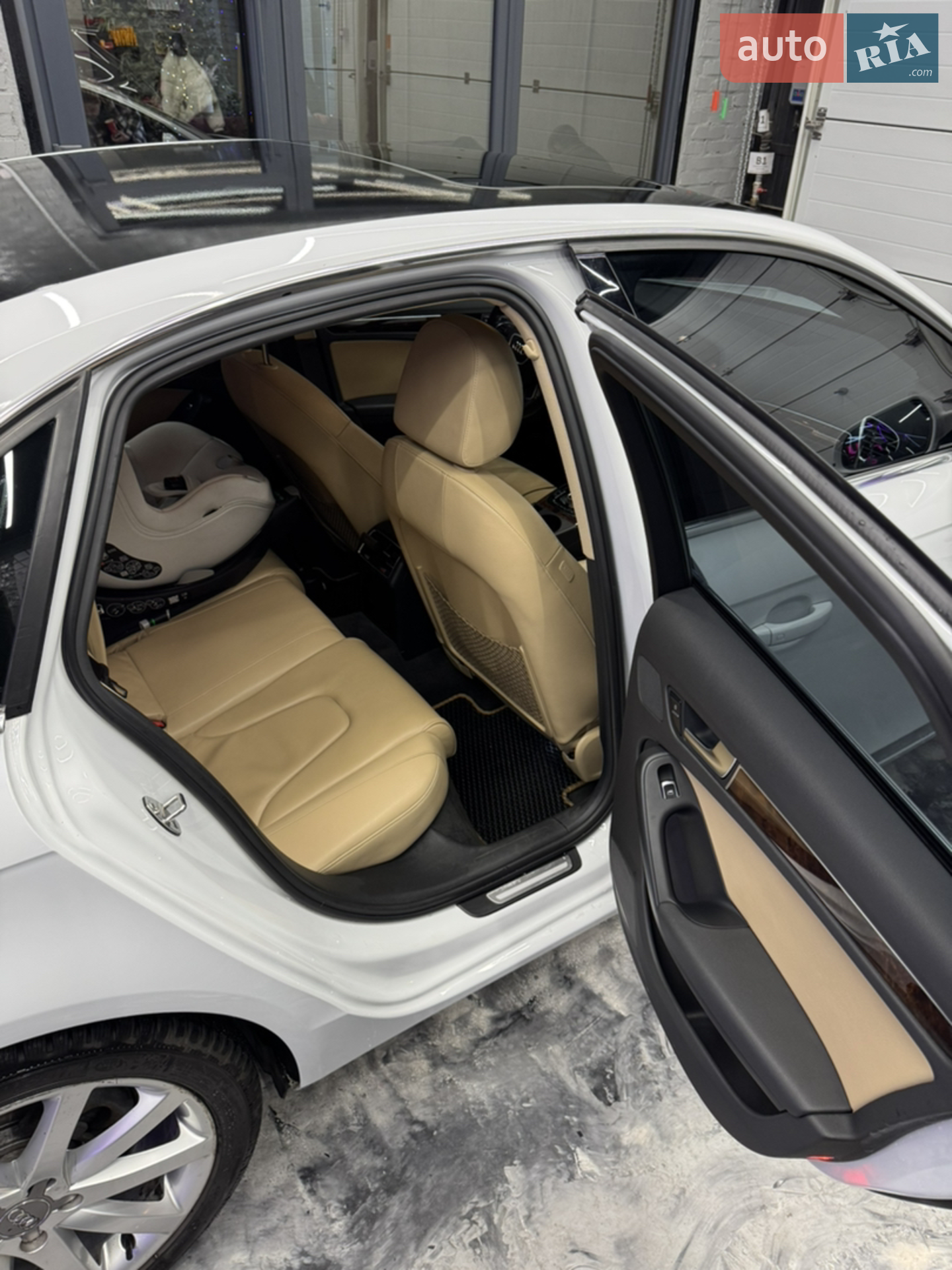 2013 Audi A4 - мініатюра 16