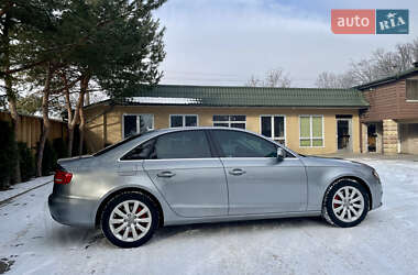 Седан Audi A4 2010 в Черновцах