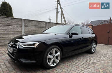 Универсал Audi A4 2019 в 