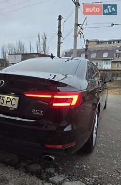 Седан Audi A4 2016 в Киеве