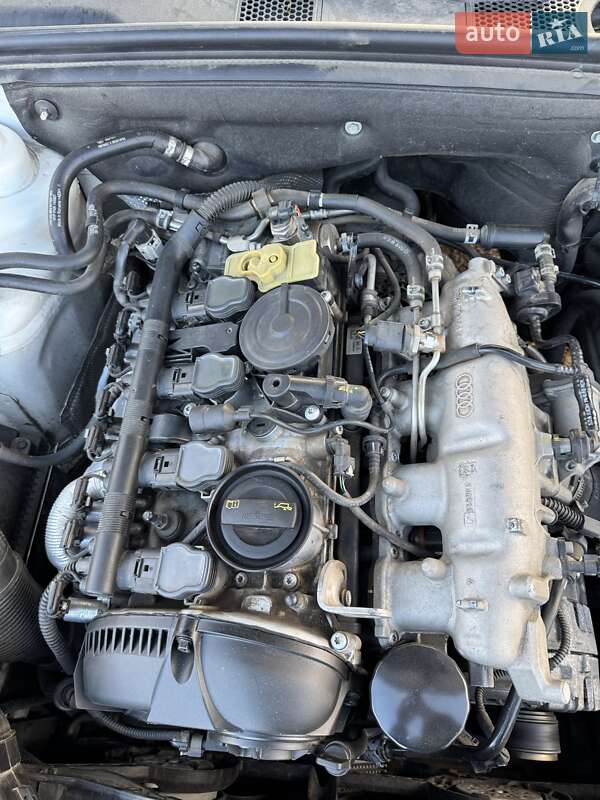 Седан Audi A4 2014 в Полтаве