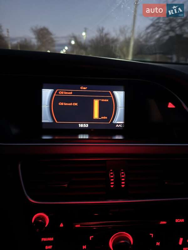 Седан Audi A4 2014 в Полтаве