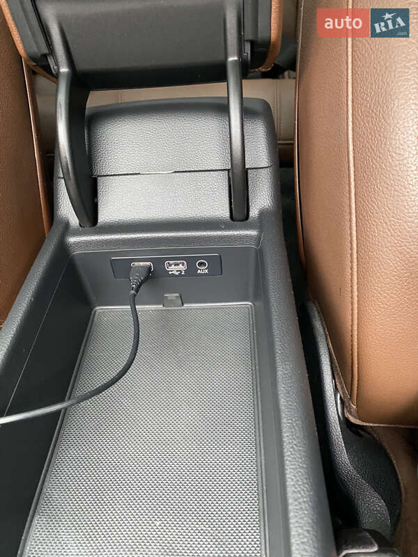 Седан Audi A4 2016 в Києві
