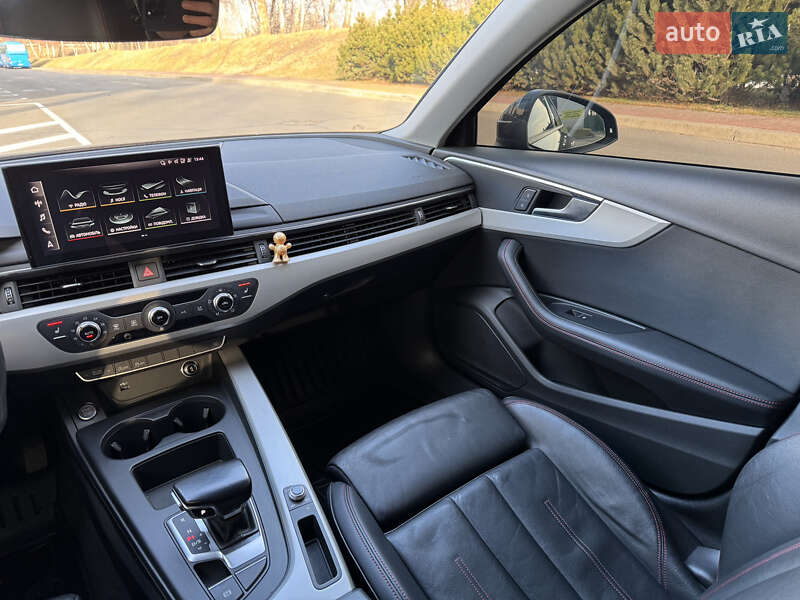 Седан Audi A4 2020 в Киеве