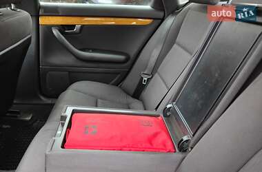 Седан Audi A4 2006 в 