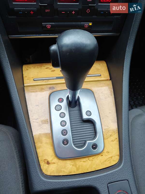 Седан Audi A4 2006 в Сумах